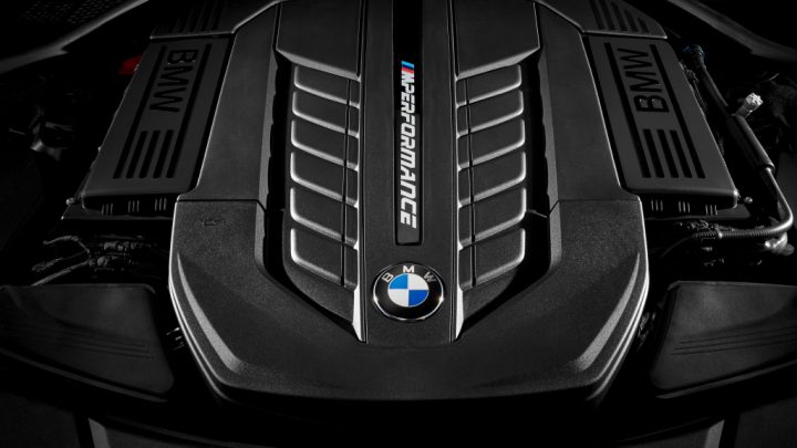BMW bude mať v ponuke dvanásťvalec minimálne do roku 2023.
