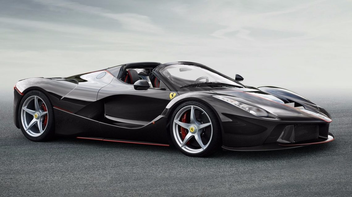Ferrari predstaví nový hybridný superšport už tento mesiac. Poháňať ho bude pravdepodobne šesťvalec.