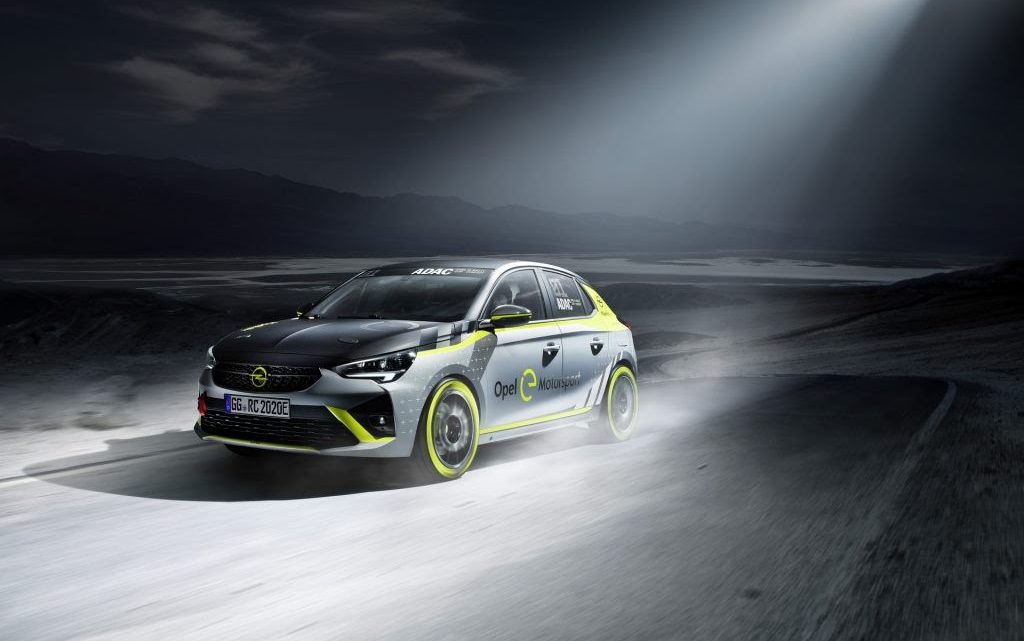Opel predstavil prvé elektrické rally vozidlo.