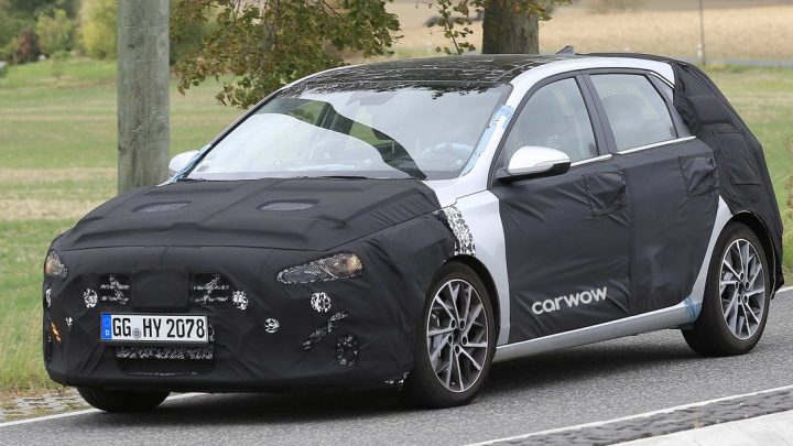 Čo všetko vieme o facelifte Hyundai i30? Poďme sa na tento obľúbený hatchback pozrieť.