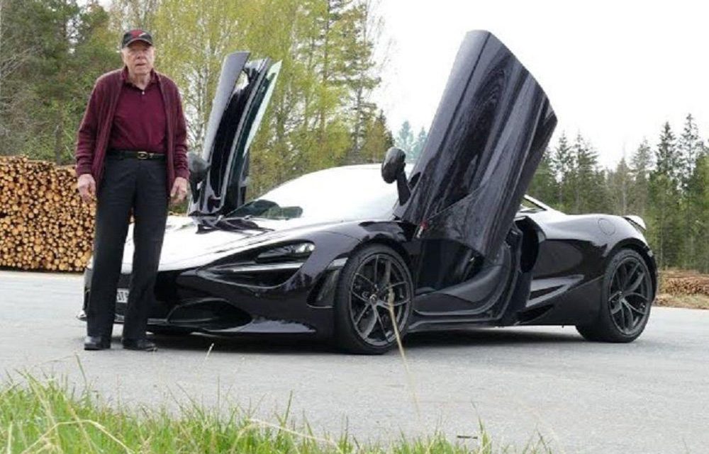 78-ročný pán si kúpil McLaren 720 S na každý deň.