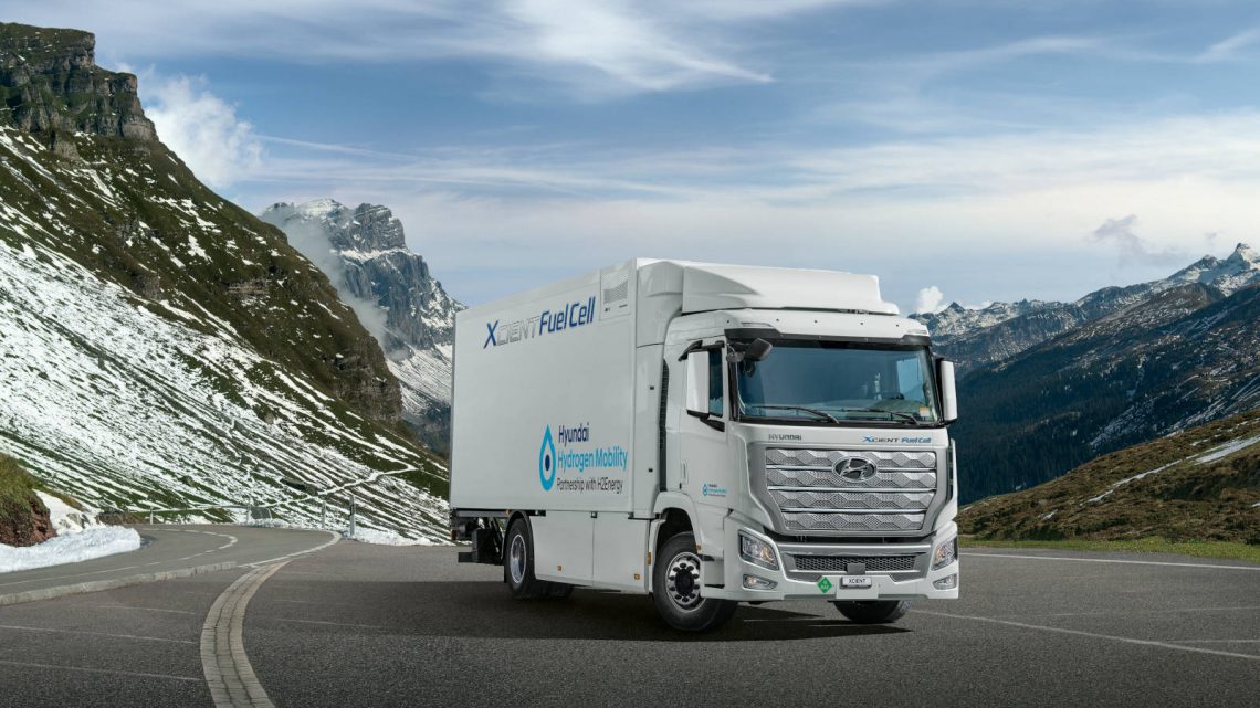 Hyundai dodáva prvé vodíkové nákladné vozidlá XCIENT do Švajčiarska.