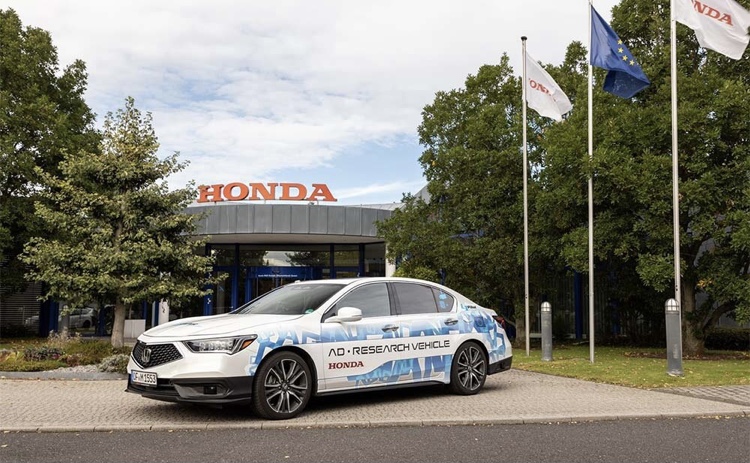 Honda Legend autopilot