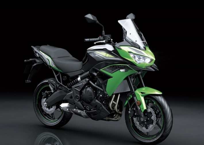 Kawasaki Versys 650 prichádza pre rok 2022 s výraznou zmenou.