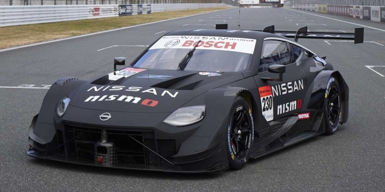 Nissan predstavil nový pretekársky špeciál pre šampionát Super GT.