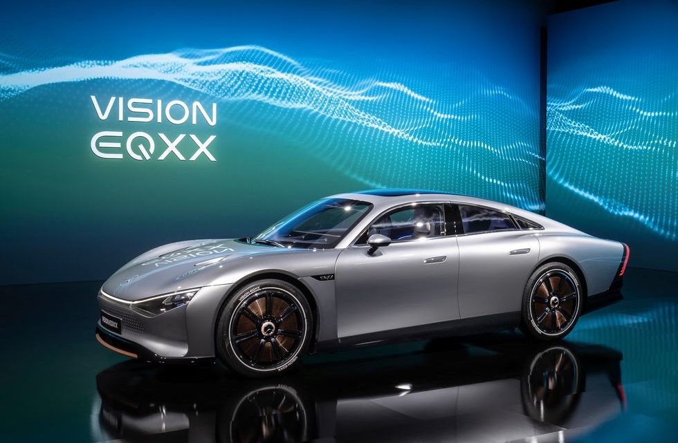 Mercedes Vision EQXX má spotrebu nižšiu ako 10 kWh/100 km a 95% účinnosť pohonu.