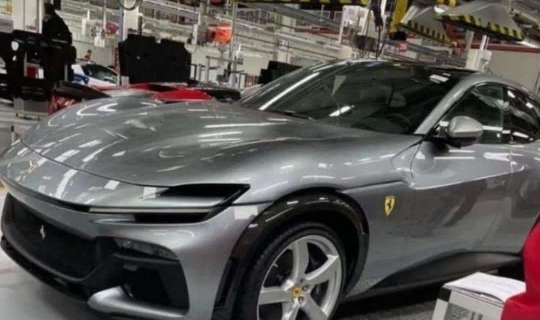 Toto je nové Ferrari Purosangue v plnej kráse.