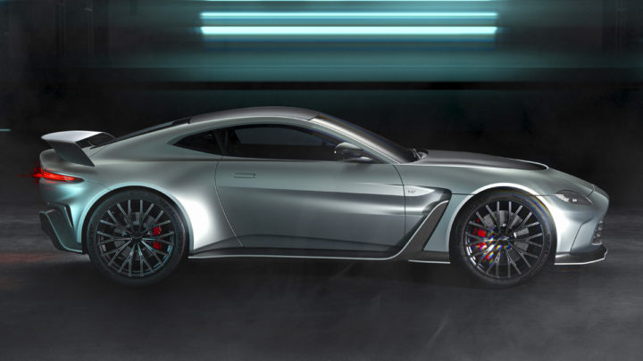 Nový Aston Martin V12 Vantage je najnovší model s 12 valcami.
