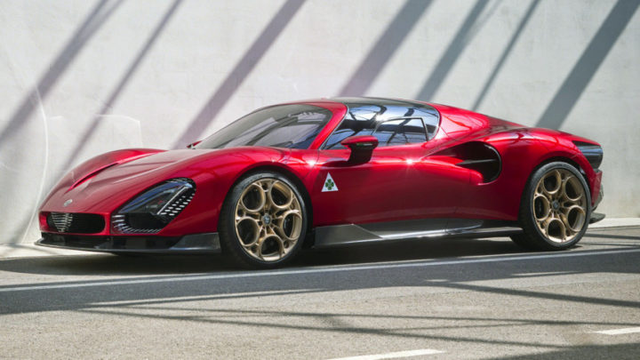 Máme tu nový superšport z Talianska. Dámy a páni, toto je Alfa Romeo 33 Stradale.