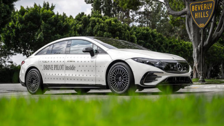 Mercedes-Benz dostal v USA certifikáciu na autopilota úrovne 3.