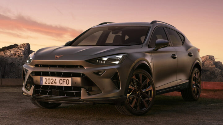 Cupra predstavila aktualizované modely Leon a Formentor.