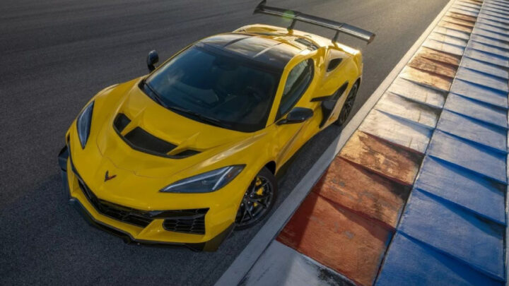 Extrémny Chevrolet Corvette ZR1: prvýkrát s motorom s dvojitým turbodúchadlom.