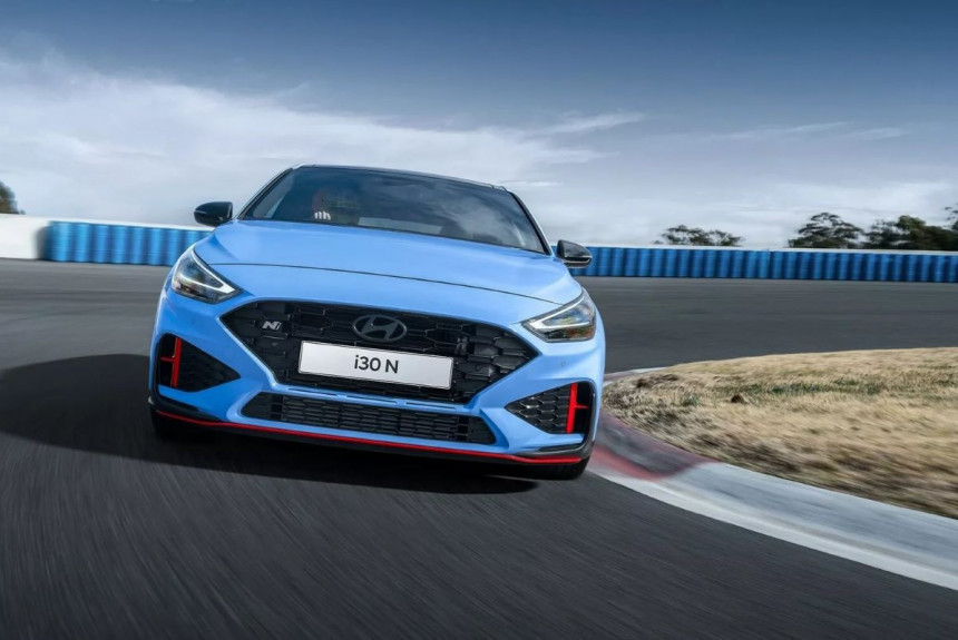 Hothatch Hyundai i30 N bol aktualizovaný po vzore svojich mladších bratov.