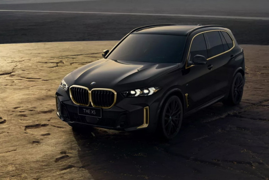 BMW predstavilo luxusnú X5 k 25. výročiu tohto modelu. BMW predstavilo luxusnú X5 k 25. výročiu tohto modelu.