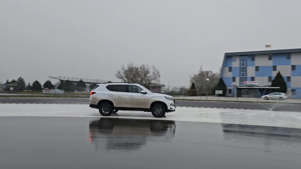 KGM Rexton