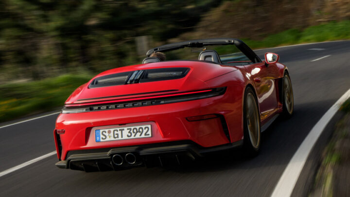 Porsche 911 GT3 dostáva prémiovú verziu bez strechy.