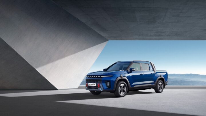 KGM Musso EV prichádza na Slovensko. Elektrický pick-up s dojazdom 420 km stojí od 36 990 eur.